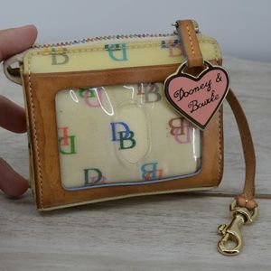 🛍 Dooney & Bourke Coin purse